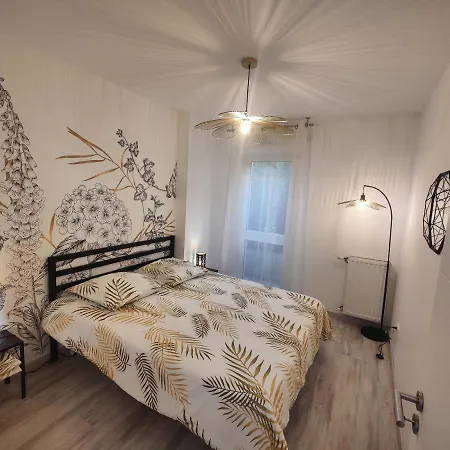 Quietstay 20' Paris, Connected Avec Terrasse Apartment Massy (Essonne)